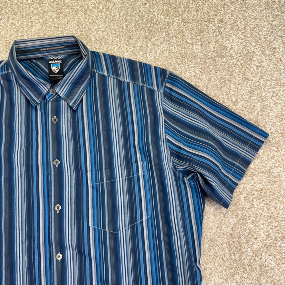 Kuhl Blue Casual Button Up Shirt with Chevron Stripes Mens size XL - Picture 2 of 11